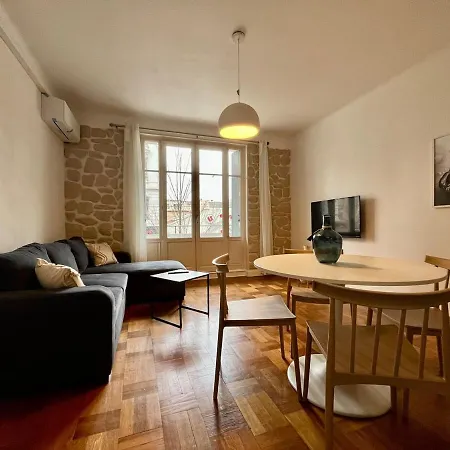 Korneille - Check In H24 - Wifi アパート *